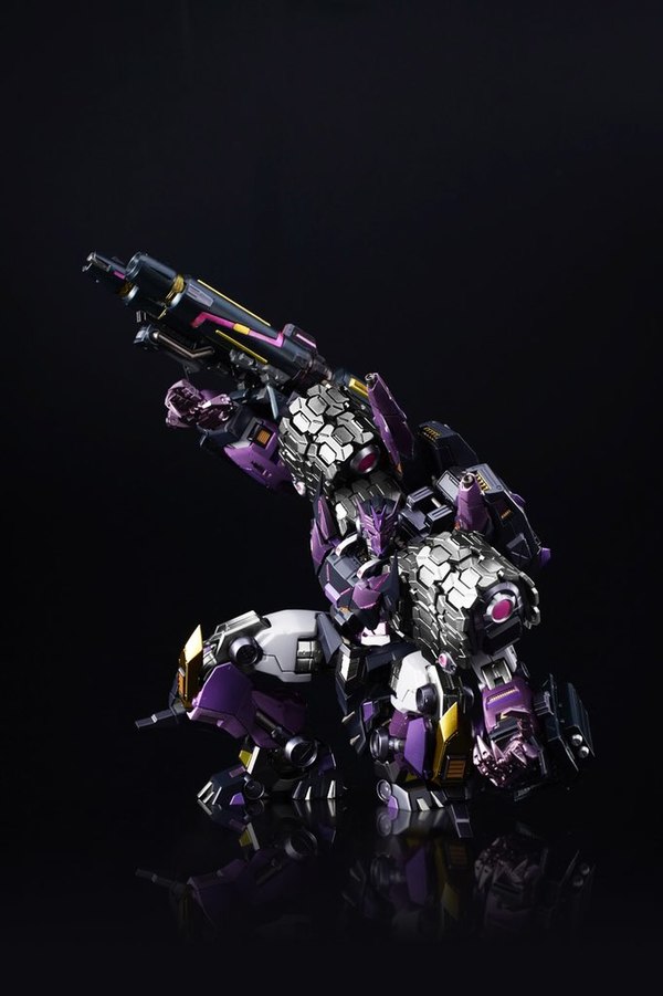 Flame Toys Officially Licensed Tarn Figure Color Sample Photos Revealed  (2 of 3)